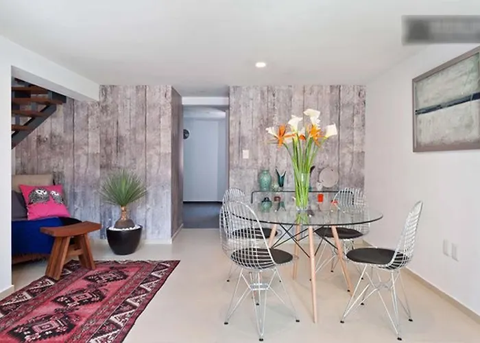 Duplex Penthouse Zona Rosa 公寓